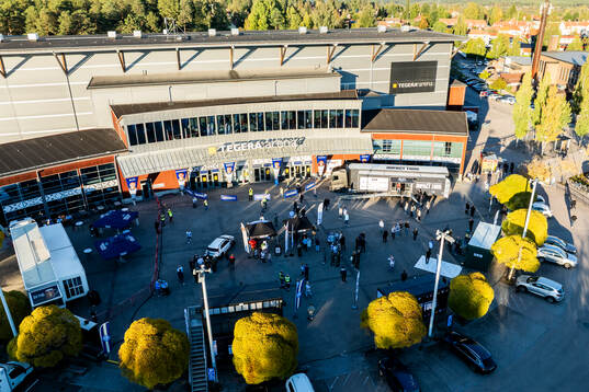 Arena torget framför Tegera Arena Impact Week innan