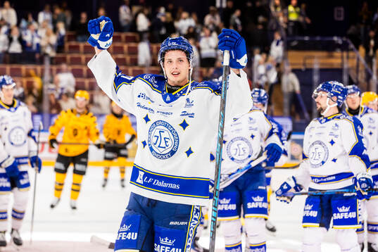 Leksands Anton Johansson jublar