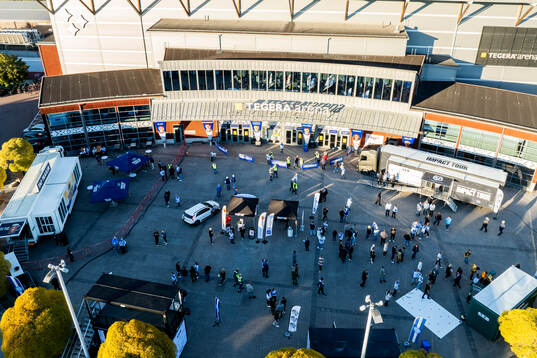 Arena torget framför Tegera Arena Impact Week innan