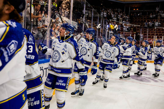 Leksands spelarna jublar