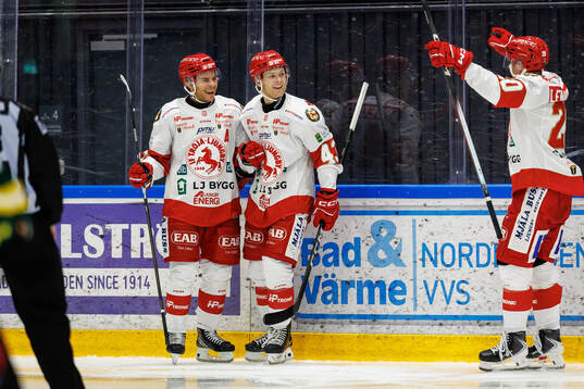 Troja/Ljungbys Jonathan Wikström jublar