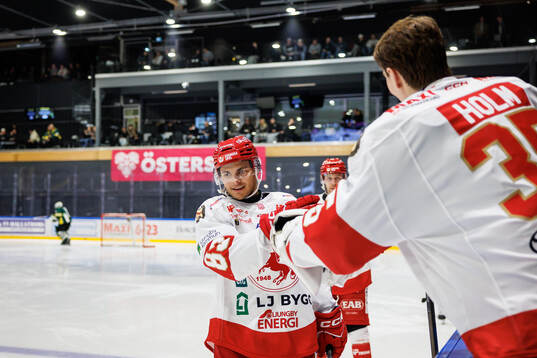 Troja/Ljungbys Jonathan Wikström jublar
