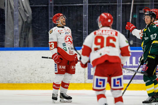 Troja/Ljungbys Jonathan Wikström jublar