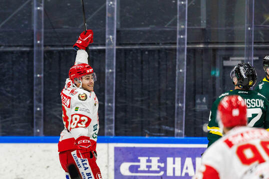Troja/Ljungbys Jonathan Wikström jublar