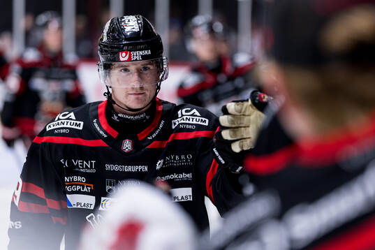 Nybros Kalle Holm jublar