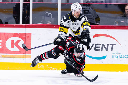 Västerås Niklas Folin och Nybros Miikka Pitkänen