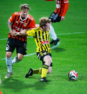 Kristianstads David Löfquist bryter armen på IFK
