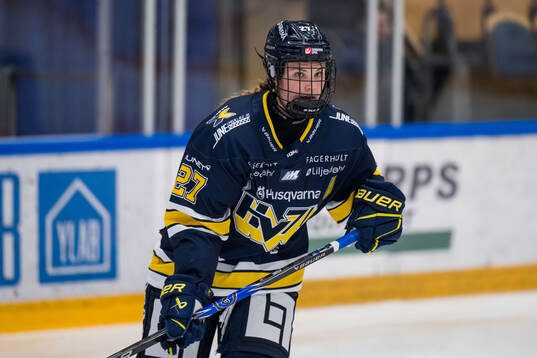 HV71s Rachel Weiss
