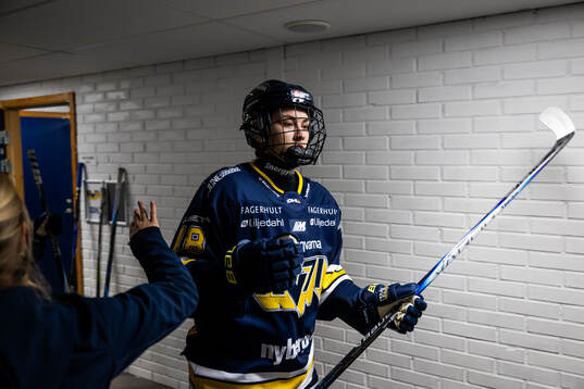 HV71s Ema Tothova