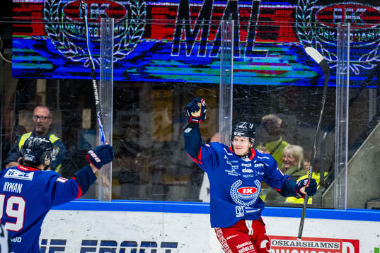 Oskarshamns Teemu Olavi Lepaus jublar