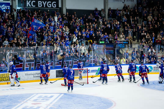 Oskarshamns spelare jublar
