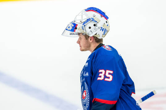 Oskarshamns målvakt Olof Glifford jublar