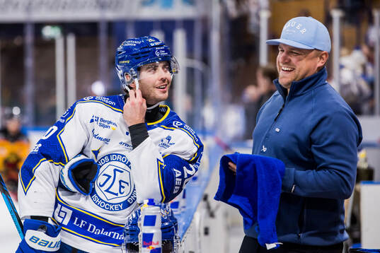 Leksands Nolan Stevens och materialförvaltare Jesper