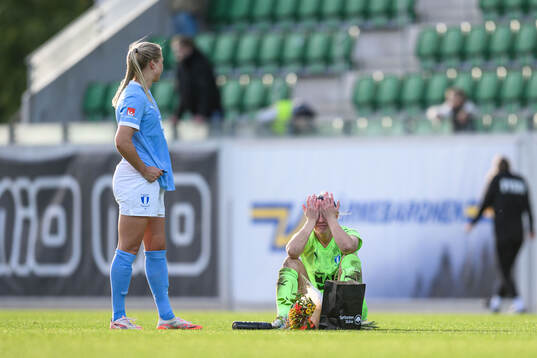 Malmö FFs målvakt Moa Öhman deppar