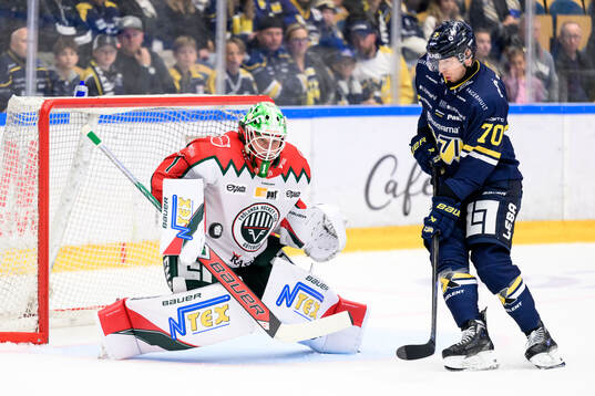Frölundas målvakt Lars Johansson och Isac Heens