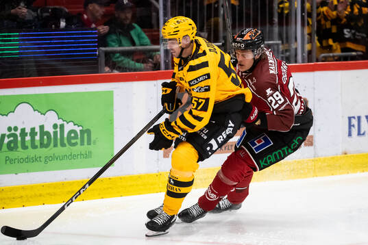 Skellefteås Emil Djuse och Örebros Milton Oscarson