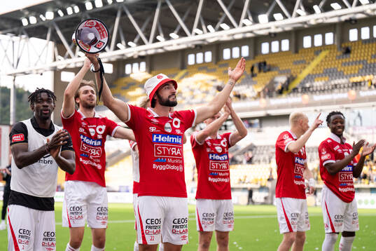 Degerfors Dijan Vukojevic jublar
