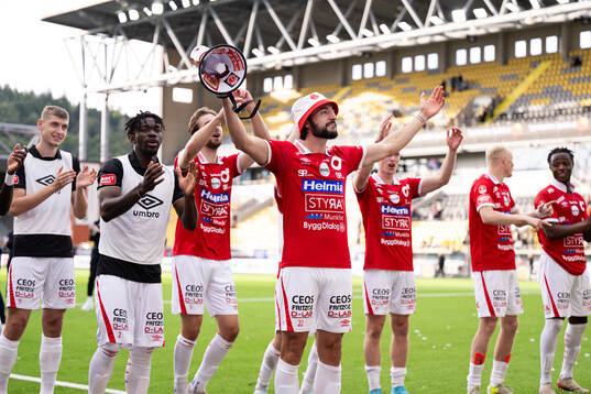 Degerfors Dijan Vukojevic jublar