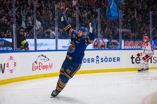 Djurgårdens Jacob Josefson jublar