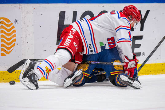 Timrås Emil Pettersson och Djurgårdens David Blomgren