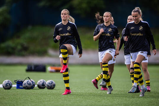 AIKs Olivia Lindstedt, Villemo Dahlqvist och Adelisa Grabus