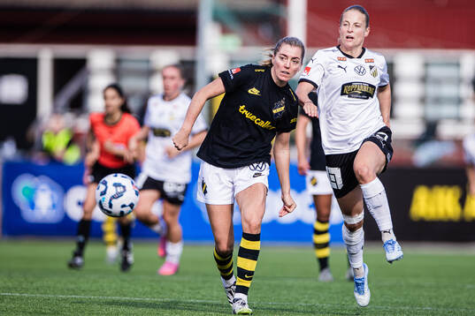 AIKs Linda Sembrant och Häckens Anna Anvegård