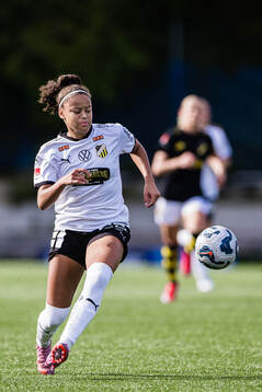 Häckens Felicia Schröder