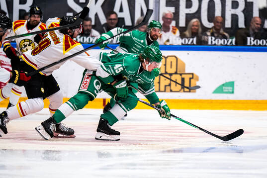 Brynäs Nicklas Bäckström och Rögles Gregor Biber