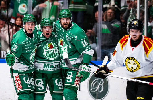 Rögles Felix Nilsson, Karson Kuhlman och Dennis Everberg
