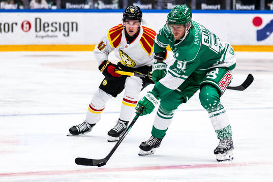 Brynäs Lucas Pettersson och Rögles Calle Själin