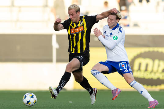 Häckens Harry Hilvenius och IFK Norrköpings Isak Andri