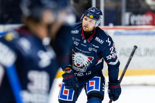 Linköpings Robin Kovacs jublar