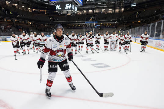 Malmö Redhawks Linus Öberg jublar