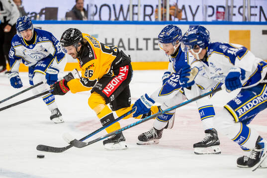 Luleås Mathias Bromé och Leksands Lukas Vejdemo