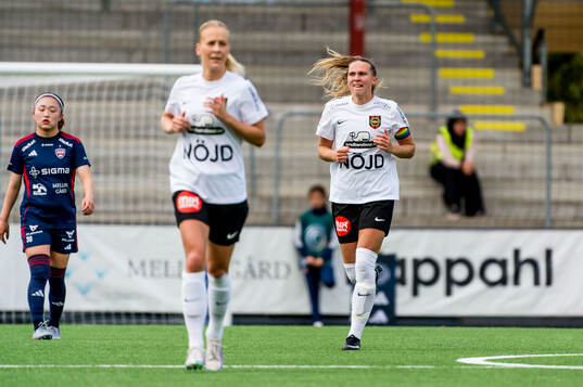 Brommapojkarnas Frida Thörnqvist jublar