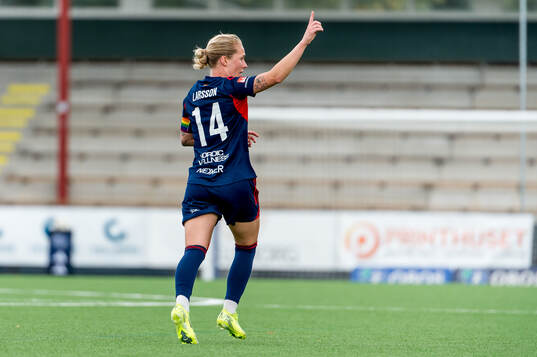 Rosengårds Emilia Larsson jublar