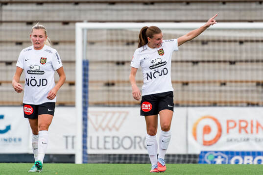 Brommapojkarnas Louise Lillbäck jublar
