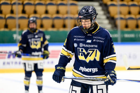 HV71s Ema Tothova deppar