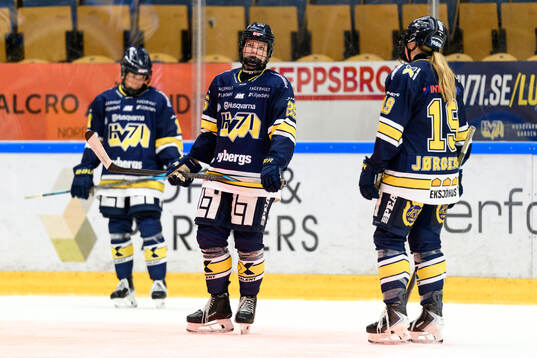 HV71s Alva Johansson deppar