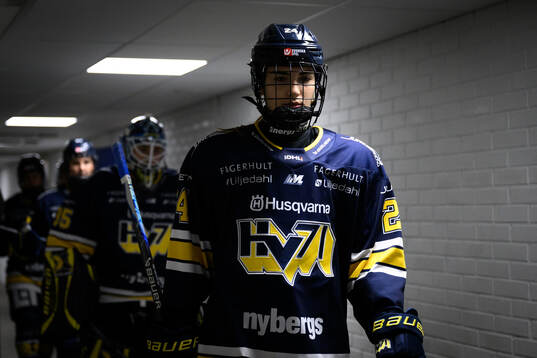 HV71s Adriana Van De Leest
