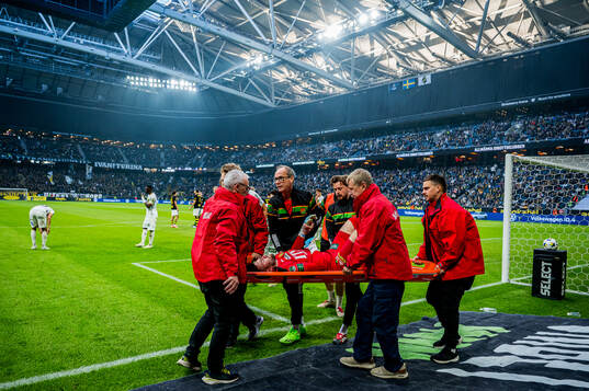 GAIS målvakt Mergim Krasniqi har ont och får vård