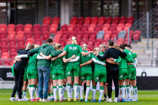 Hammarbys spelare samlas