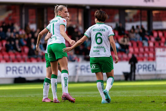 Hammarbys Ellen Wangerheim jublar