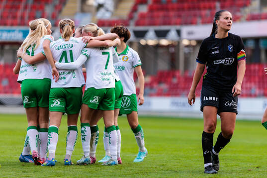 Växjö DFFs Josefin Harrysson deppar