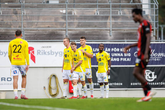 Falkenbergs Albin Andersson jublar