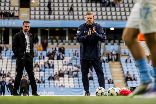Malmö FFs huvudtränare Anes Mravac och assisterande