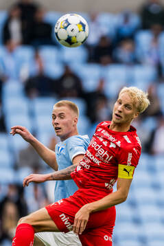 Malmö FFs Daniel Gudjohnsen och Värnamos Victor Larsson