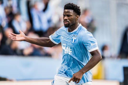 Malmö FFs Emmanuel Ekong jublar