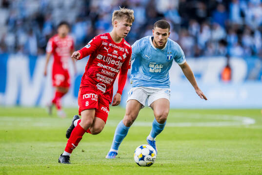 Värnamos Otso Liimatta och Malmö FFs Gabriel Busanello