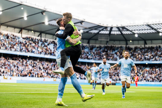 Malmö FFs Pontus Jansson och Anders Christiansen jublar